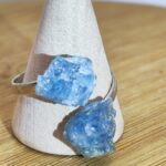 Anillo Ajustable de Aguamarina Natural en Plata | Calma – Comunicación