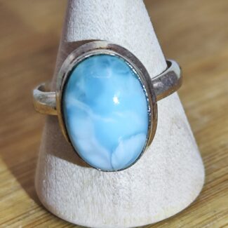 Anillo Ajustable de Larimar en Plata | Serenidad – Comunicación